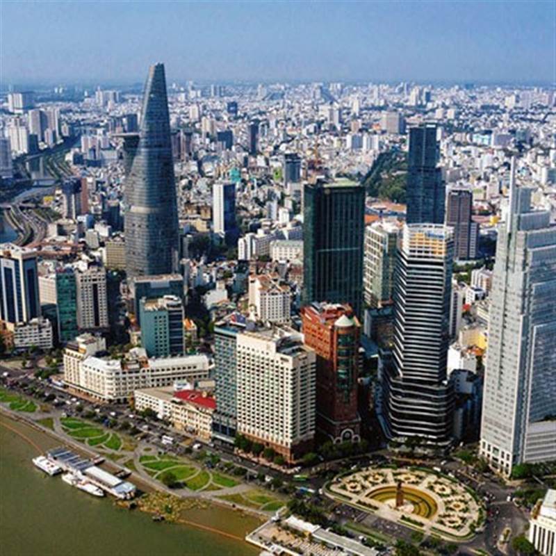 Bất động sản 2026: Rời “xương sống” ngân hàng, tìm vốn trên sàn