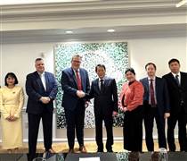 Bộ trưởng Bộ Công an họp với Tập đoàn bán lẻ lớn nhất thế giới: Cam kết rót vốn vào hạ tầng số Việt Nam