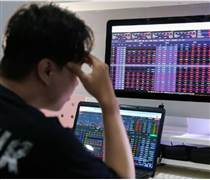 Vì sao các cổ phiếu 'bom tấn' mới lên sàn đều giảm giá?