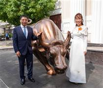 Tiến sĩ Nguyễn Thị Phương Thảo: Từ sàn chứng khoán lớn nhất thế giới đến lễ khai xuân đầy hy vọng tại HoSE