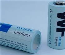 Pin Lithium có thể đạt mật độ năng lượng 700 Wh/kg nhờ chất điện phân mới