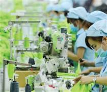 Doanh nghiệp dệt may tái cấu trúc sản xuất để có "hộ chiếu xanh”