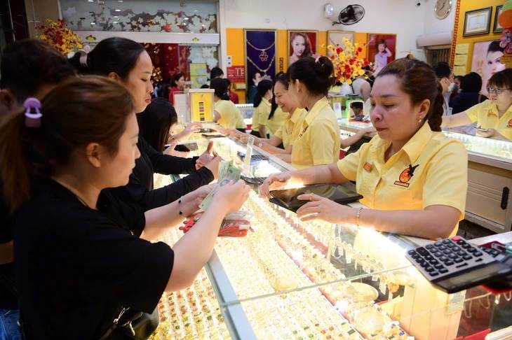 Giá vàng trong nước cao hơn thế giới đến 20 triệu đồng/lượng