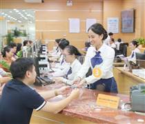 Ngân hàng tăng tốc huy động, lãi suất nâng lên mặt bằng mới