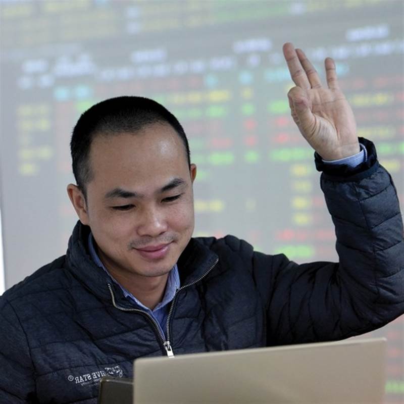 Một số cổ phiếu đáng chú ý ngày 2/3: HAH, PVS, DCM