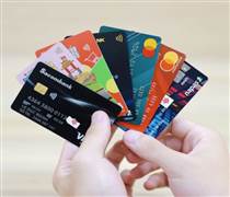 Vì sao nhiều người Việt vẫn sợ thẻ tín dụng?