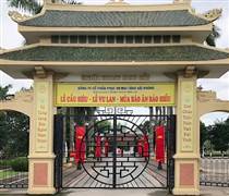 CPH: Chuyện lạ về DN mai táng: Cổ phiếu giá 300 đồng, xây mộ thu lãi gộp 64%, sếp nhận lương tiền tỷ