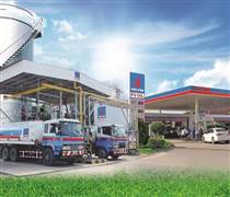 Lo đứt gãy nguồn cung do chiến sự, doanh nghiệp xăng dầu xoay xở thế nào?