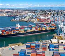 Khối ngoại bán cổ phiếu dầu khí, vận tải biển, vì sao?