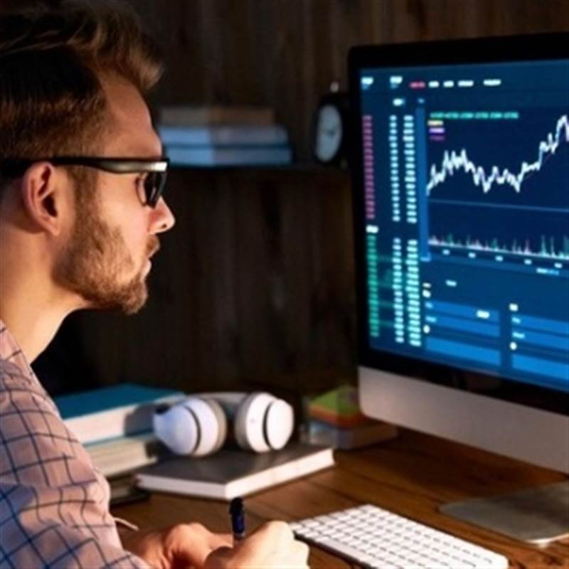 Khối ngoại bán mạnh cổ phiếu FPT, thu về 1.660 tỷ đồng chỉ trong tuần đầu tháng 3