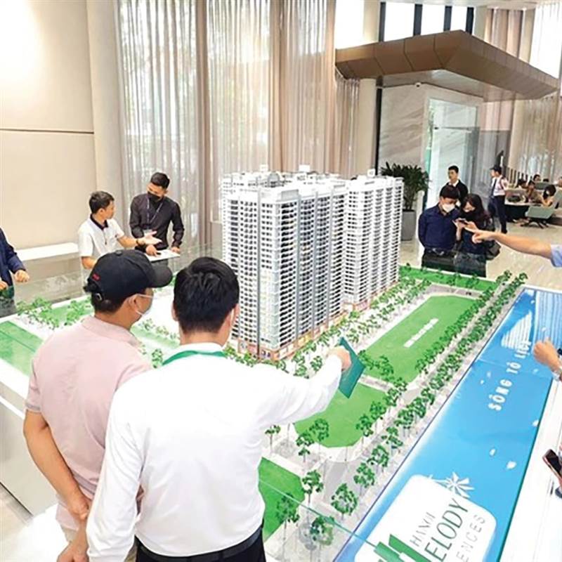 Hai áp lực đẩy cổ phiếu ngành bất động sản về gần đáy