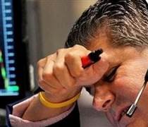 Khối ngoại bán ròng hàng trăm tỷ đồng phiên VN-Index giảm điểm kỷ lục, cổ phiếu nào bị "xả" mạnh nhất?