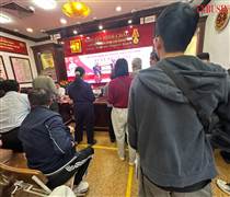 Giá vàng giảm, người dân ồ ạt mang vàng ‘đi trả’