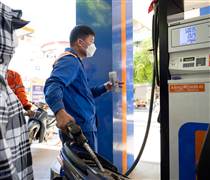 Khuyến nghị người dân không mua tích trữ, chủ động tiết kiệm xăng dầu