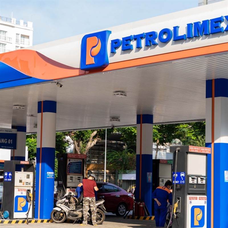 Biến động địa chính trị định hình lại thị trường xăng dầu