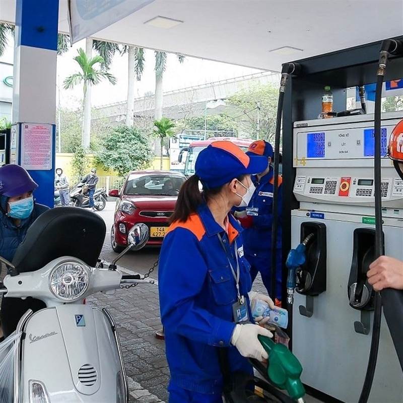 Quỹ bình ổn giá xăng dầu còn đủ chi trong bao lâu, quỹ vơi dần thì có biện pháp gì?