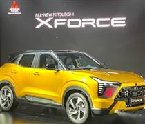 'Tiền mua xe chưa là gì: Gửi xe hàng chục triệu/năm, bảo dưỡng 'tằn tiện' cũng 4 triệu...'