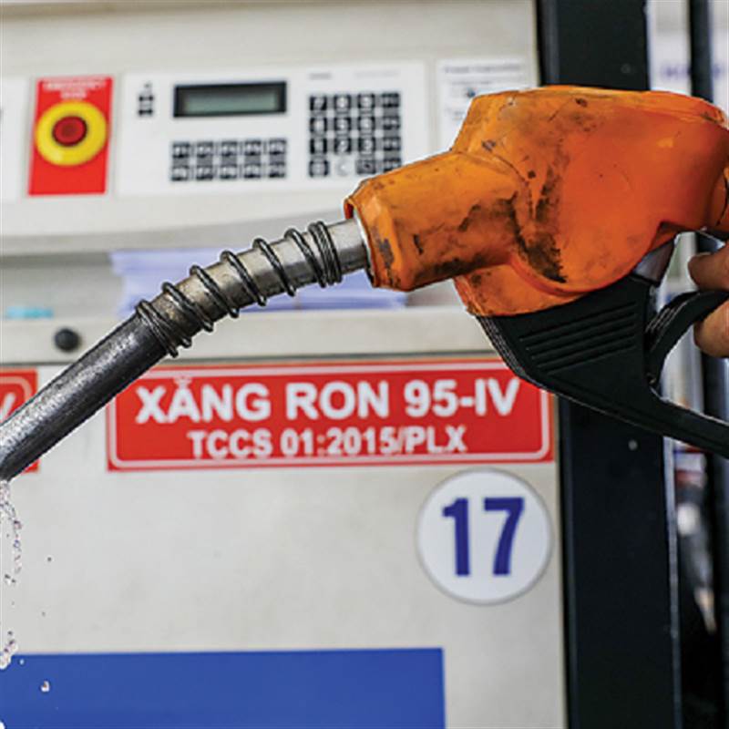 Vì sao các loại dầu lại có giá cao hơn xăng?