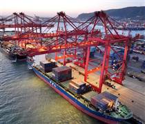 Xuất khẩu sang Hoa Kỳ dẫn đầu, Trung Quốc tăng tốc mạnh