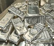 Vì sao giá bạc lại lao dốc trong chiến sự Trung Đông?