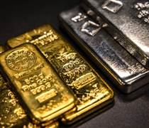 Tổ chức nắm hơn 1.000 tấn vàng trở lại bán ròng