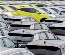 Cả thế giới đổ xô mua xe điện, quốc gia giàu nhất châu Á ngồi im cũng hốt bạc nhờ xuất khẩu gần 2 triệu chiếc/năm