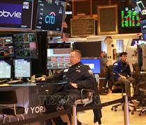 Nasdaq và Dow Jones giảm hơn 10% sau diễn biến mới ở Trung Đông