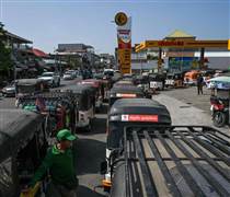 Campuchia vừa thay đổi giá xăng dầu, có loại sắp chạm 50.000 đồng/lít