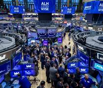 QUÁ LÀ TUYỆT LUÂN!!! Dow Jones tăng hơn 1.100 điểm, chứng khoán "người anh em" Mỹ bùng nổ