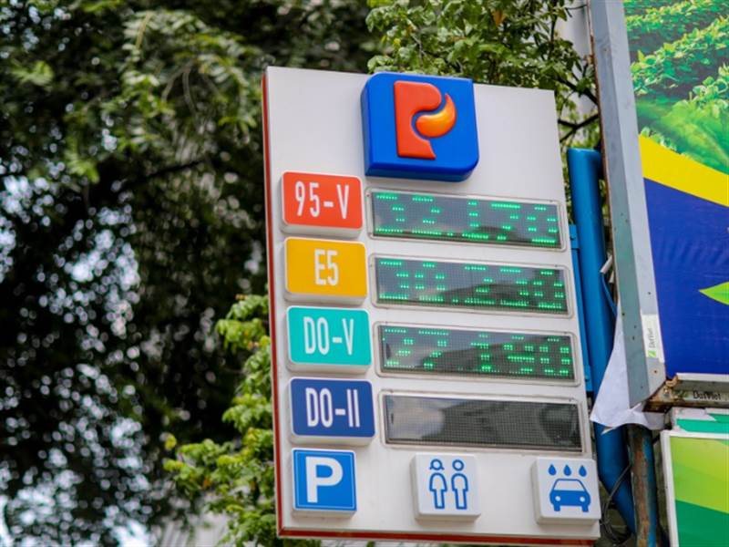 Quyết định mới về cơ chế tính giá xăng dầu