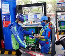 Ứng phó linh hoạt, Việt Nam giữ ổn định thị trường xăng dầu