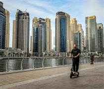 UAE siết nguồn sống kinh tế của Iran để trả đũa các cuộc tấn công