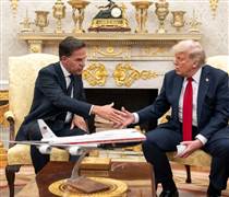 Ông Trump: Eo biển Hormuz là 'phép thử' của Mỹ với NATO