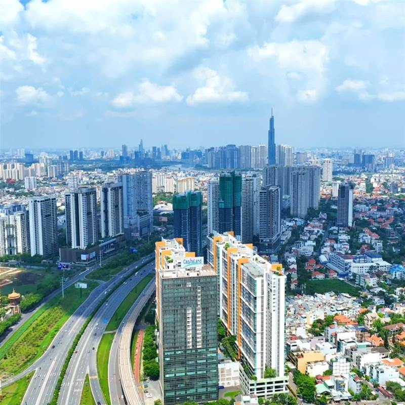 Dòng tiền toàn cầu xoay trục: Bất động sản Việt Nam có kịp đón sóng?