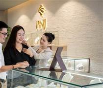 Mỗi người Việt chỉ mua 0,1 gram vàng trang sức trong năm 2025, bằng 1/10 Singapore, 1/3 Malaysia