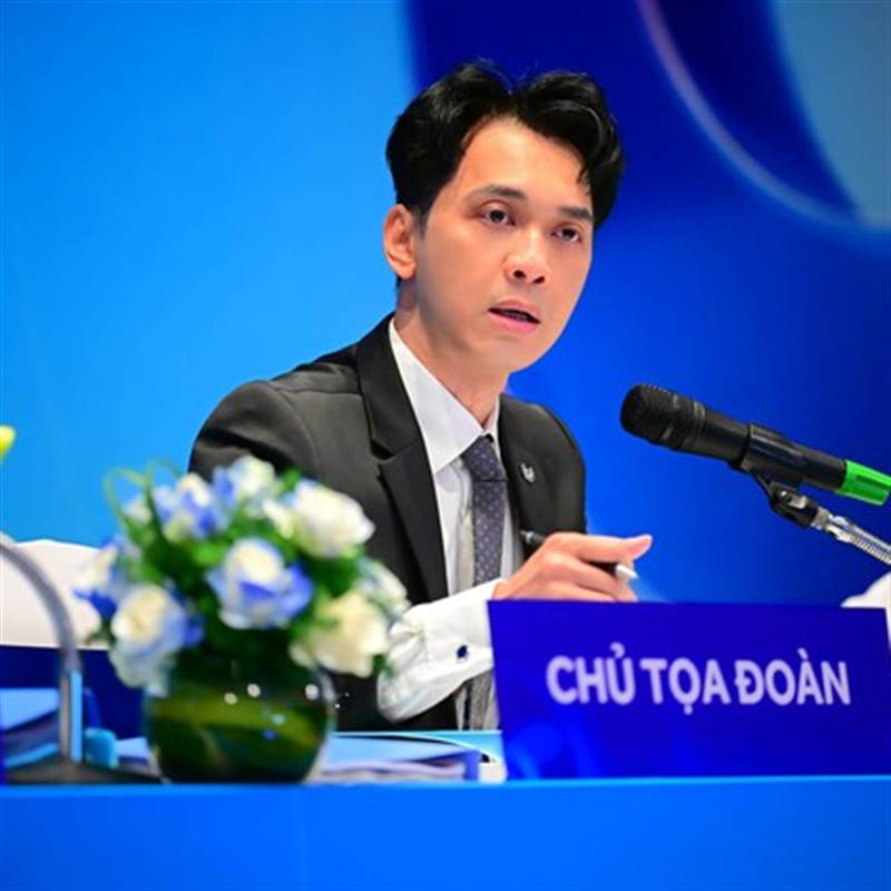 ACB: Bị cổ đông chất vấn về "lần đầu không hoàn thành kế hoạch kinh doanh trong 10 năm", Chủ tịch Trần Hùng Huy nói gì?