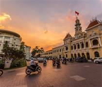 Rủi ro từ xung đột Trung Đông tiếp tục kéo dài, các chuyên gia quốc tế dự báo ra sao về tăng trưởng GDP của Việt Nam so với các nước trong khu vực?