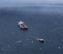 Từng thất bại chặn bắt tàu chở dầu tới Nga, quốc gia EU ra tuyên bố bất ngờ khi hàng chục tàu của Moscow đang hiện diện ở vùng biển nước này