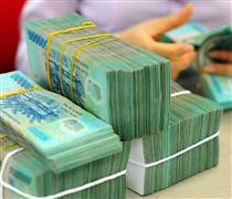 Nhiều tập đoàn đem cả 'núi tiền' gửi ngân hàng lấy lãi