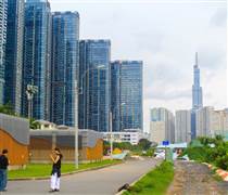 Giá chung cư thiết lập đỉnh mới ở Hà Nội, TP.HCM và Đà Nẵng, thanh khoản chậm lại