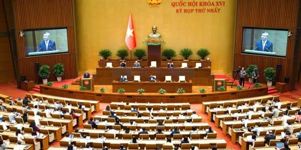 Quốc hội thông qua giảm thuế xăng dầu về 0% đến hết tháng 6/2026