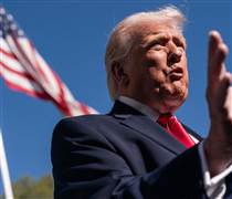 Ông Trump báo tin không vui cho dân Mỹ, cảnh báo giá xăng cao có thể kéo dài tới tháng 11