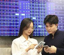 Chứng khoán phái sinh ngày 13/4: Sắc xanh áp đảo, chênh lệch dương nối dài sang phiên thứ 6