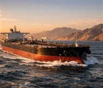 Siêu tàu chở dầu của một quốc gia ung dung vượt eo biển Hormuz trước lệnh phong toả của Mỹ