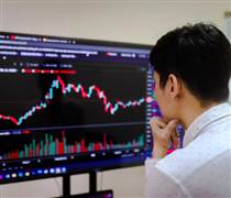 Chứng khoán diễn biến bất lợi, nhiều lãnh đạo và người thân khó mua gom đủ cổ phiếu