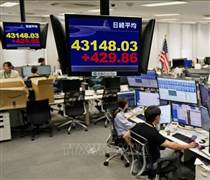 Chứng khoán Nhật Bản chạm mức cao kỷ lục mới, dẫn dắt đà tăng của thị trường châu Á