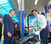 Phó Chủ tịch Hội đồng Ngũ cốc Mỹ sang Việt Nam chào hàng một loại "vàng lỏng"