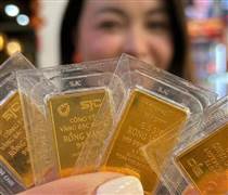 Giá vàng thế giới tăng hơn 2%, vàng SJC chốt tuần quanh mốc 172 triệu đồng/lượng