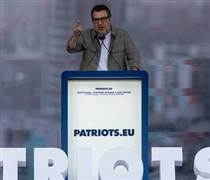 Không chỉ Hungary và Slovakia, lãnh đạo một nước EU kêu gọi nối lại nhập khẩu dầu khí Nga giữa lúc giá năng lượng tăng cao