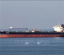 Nhìn lại 24 giờ biến động chóng mặt quanh eo biển Hormuz